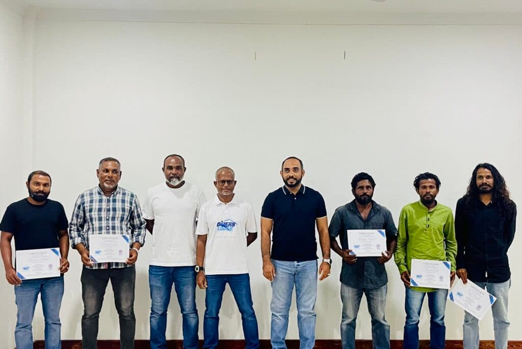 ދެއްވަދޫ 7 ދޯންޏަކުން 7 ފަޅުވެރިއަކު ރެސްކިއުޑައިވަރ ކޯސް ފުރިހަމަކޮށްފި