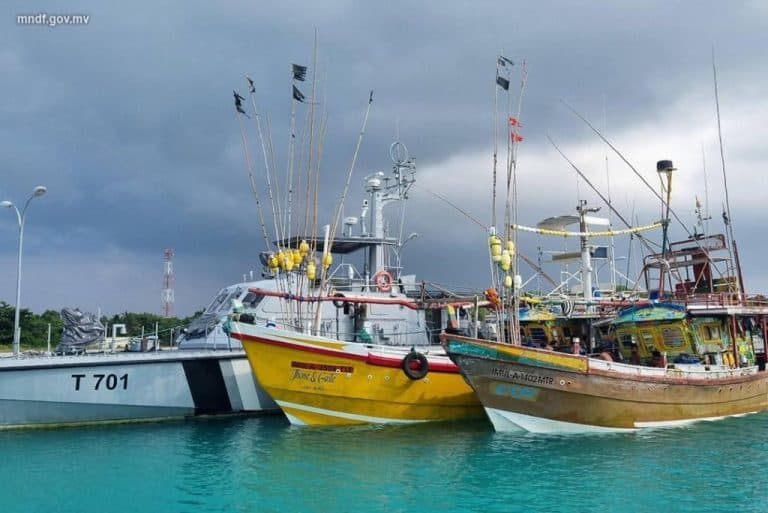 ރާއްޖޭގެ ކަނޑުގެ ސަަރަހައްދުގައި ހަރަކާތްތެރިވަމުންދިޔަ ބޭރުގެ މަސްބޯޓެއް އަތުލައިގެންފި