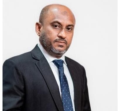 މިފްކޯގެ ޗެއަރޕަރސަންކަމުން ޝަރީފް ވަކިކޮށް، މަސްވެރިކަން ޕްރޮމޯޓްކުރާ ކުންފުނީގެ ޗެއަރޕަރސަންއަކަށް އައްޔަންކޮށްފި