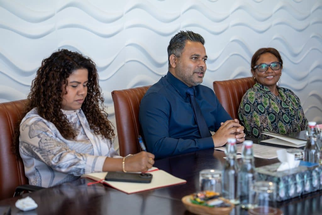 ރާއްޖޭގެ މަސްވެރިކަމުގެ ދާއިރާ ތަރައްގީކުރުމުގައި އިސްތިރާޖީ ބައިވެރިއަކަށްވުމުގެ ޝައުގުވެރިކަން އިނގިރޭސިވިލާތުން ފާޅުކޮށްފި