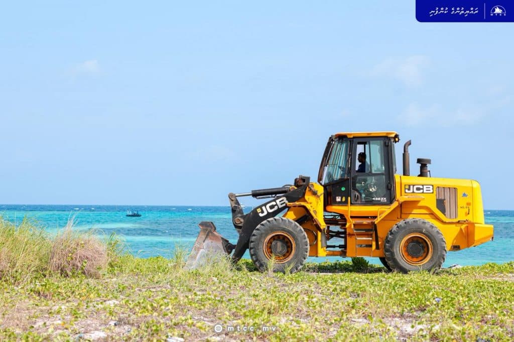އޮޅުވެލި ބަނދަރު ތަރައްގީކުރުމުގެ މަޝްރޫއުގެ އަމަލީ މަސައްކަތް ފަށައިފި