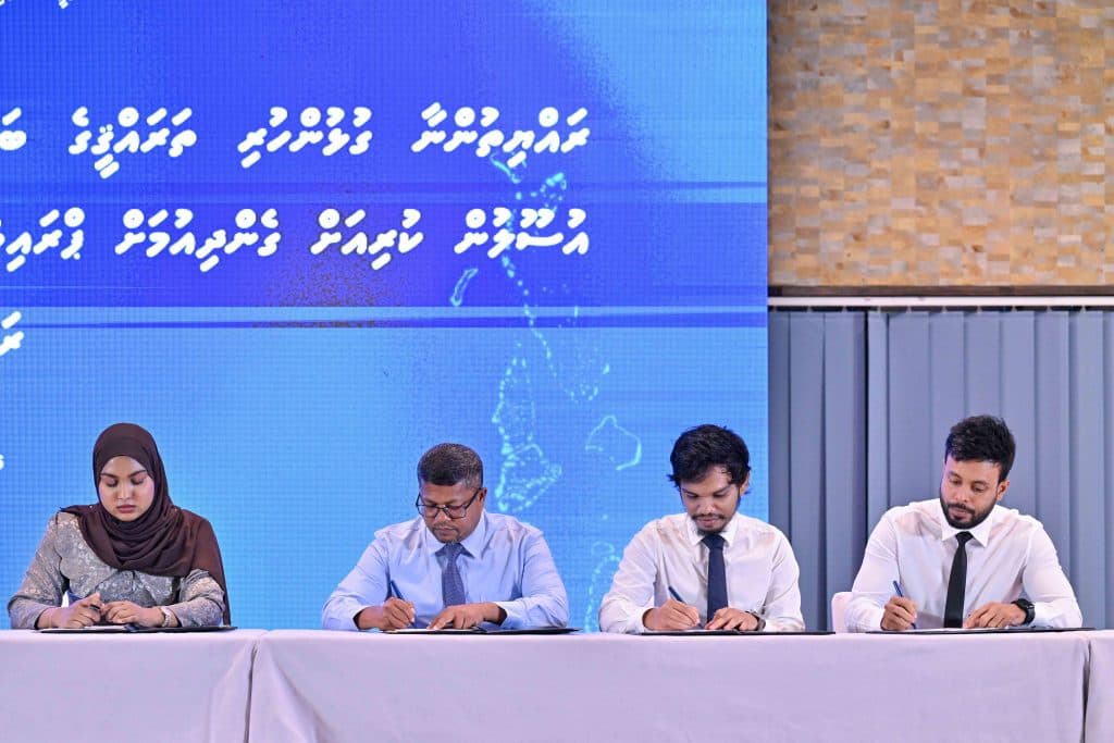 ފިޔޯރީގައި މަސް ކާރުޚާނާ ގާއިމުރުމަށް ބޭނުންވާ ބިން ހިއްކުމުގެ މަސައްކަތް ކޮންޓްރެކްޓަރާ ހަވާލުކޮށްފި