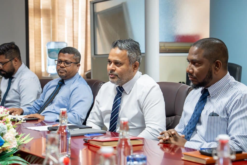 އިނގިރޭސިވިލާތުގެ ބާޒާރުގައި ދިވެހި މަހުގެ އުފެއްދުންތަކަށް އޮތް ފުރުސަތުތައް ފުޅާކުރުމަށް މަޝްވަރާކޮށްފި