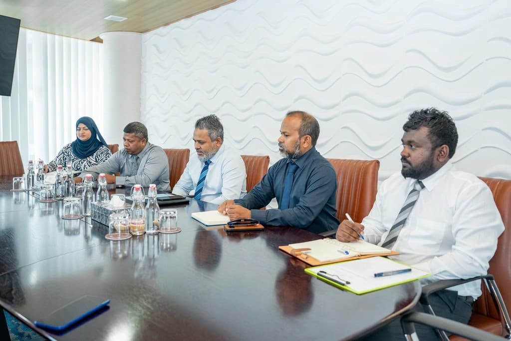 ދަރަވަންދޫގައި ފަރުމަސްވެރިކަން ކުރިއެރުވޭނެ ގޮތްތަކާ ގުޅޭ ގޮތުން މަޝްވަރާކޮށްފި