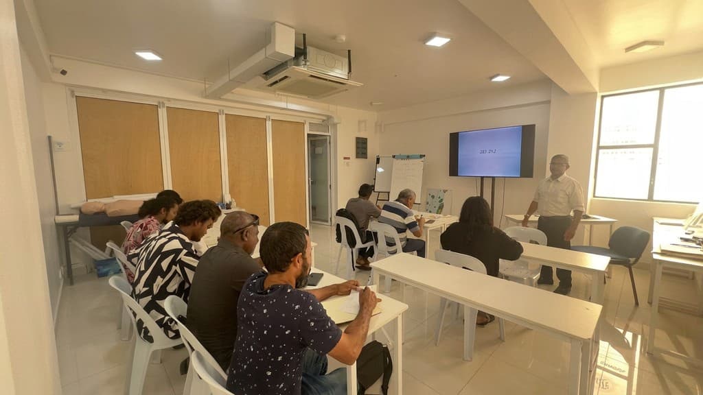 އައިއައިޓީއީ މެރިޓައިމް އެކެޑަމީން މެރިން މެކޭނިކް ކޯހުގެ އާ ބެޗެއް ފަށަނީ