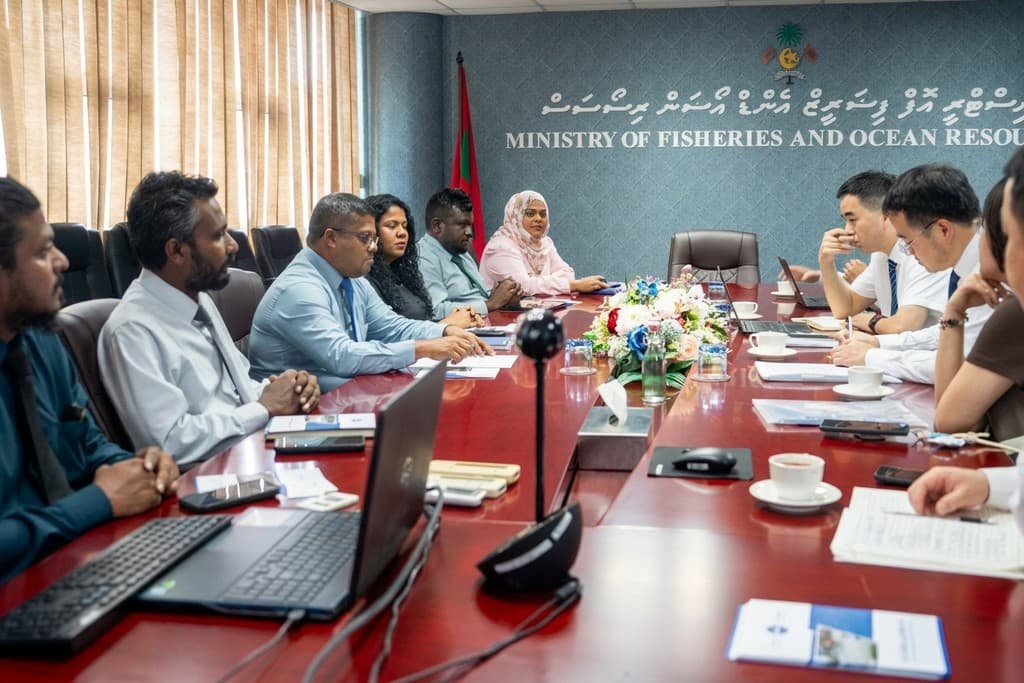 ފިޝަރީޒް މިނިސްޓްރީގެ އިސް ވެރިން ޗައިނާގެ ތާރޑް އިންސްޓިޓިއުޓް އޮފް އޯޝަނޮގްރަފީގެ ވަފުދާ ބައްދަލުކުރައްވައިފި