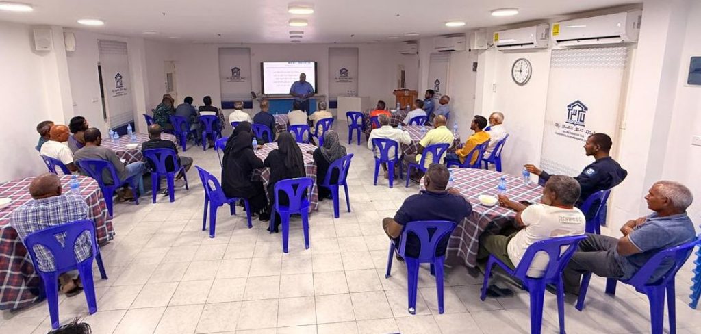 ޅ. އަތޮޅުގައި ކުރިޔަށްގެންދިޔަ ކަނޑުމަތީގެ ސަލާމަތާއި ރައްކާތެރިކަމުގެ މައުލޫމާތު ދިނުމުގެ ޕްރޮގްރާމް ނިންމާލައިފި