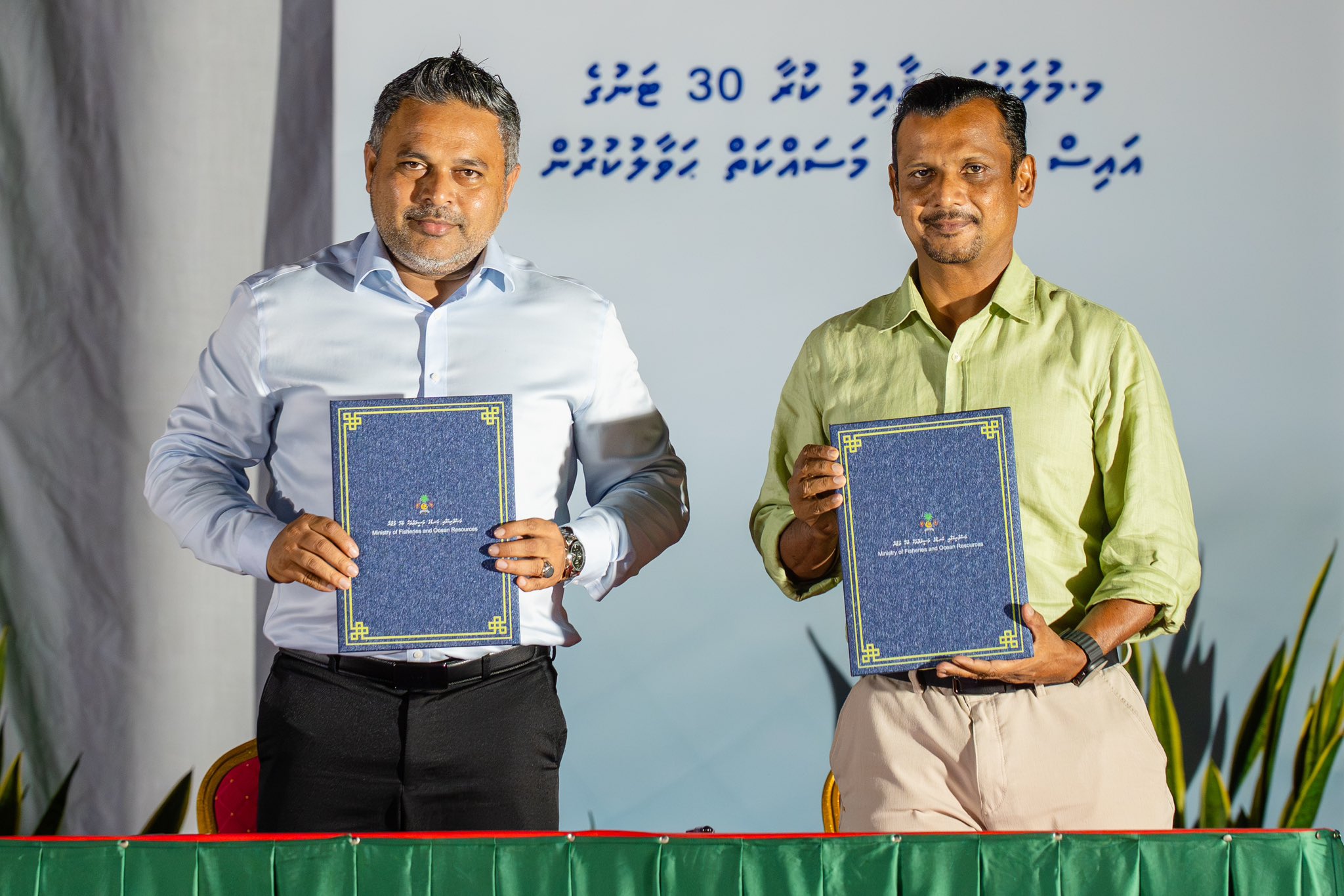 މުލަކުގައި 30 ޓަނުގެ އައިސްޕްލާންޓަކާއި، 60 ޓަނުގެ އައިސް ސްޓޯރޭޖް ފެސިލިޓީ ގާއިމުކުރުމުގެ އެއްބަސްވުމުގައި ސޮއިކޮށްފި