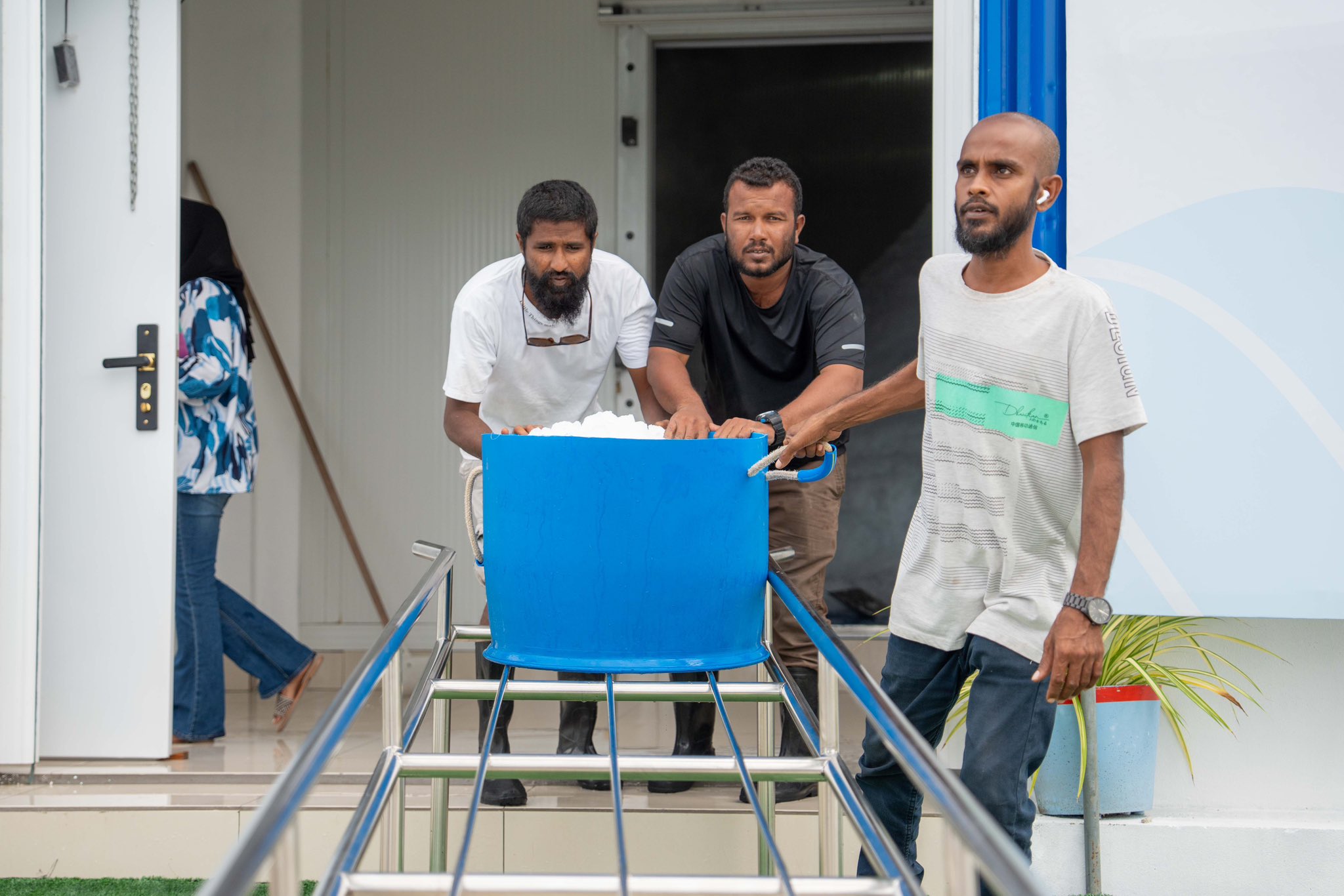 މަސްވެރިންނަށް އައިސް ލިބުމުގެ ދަތިކަން ހައްލުކުރުމަށް 11 އައިސް ޕްލާންޓެއްގެ މަސައްކަތް ވަރަށް އަވަހަށް ފަށަނީ