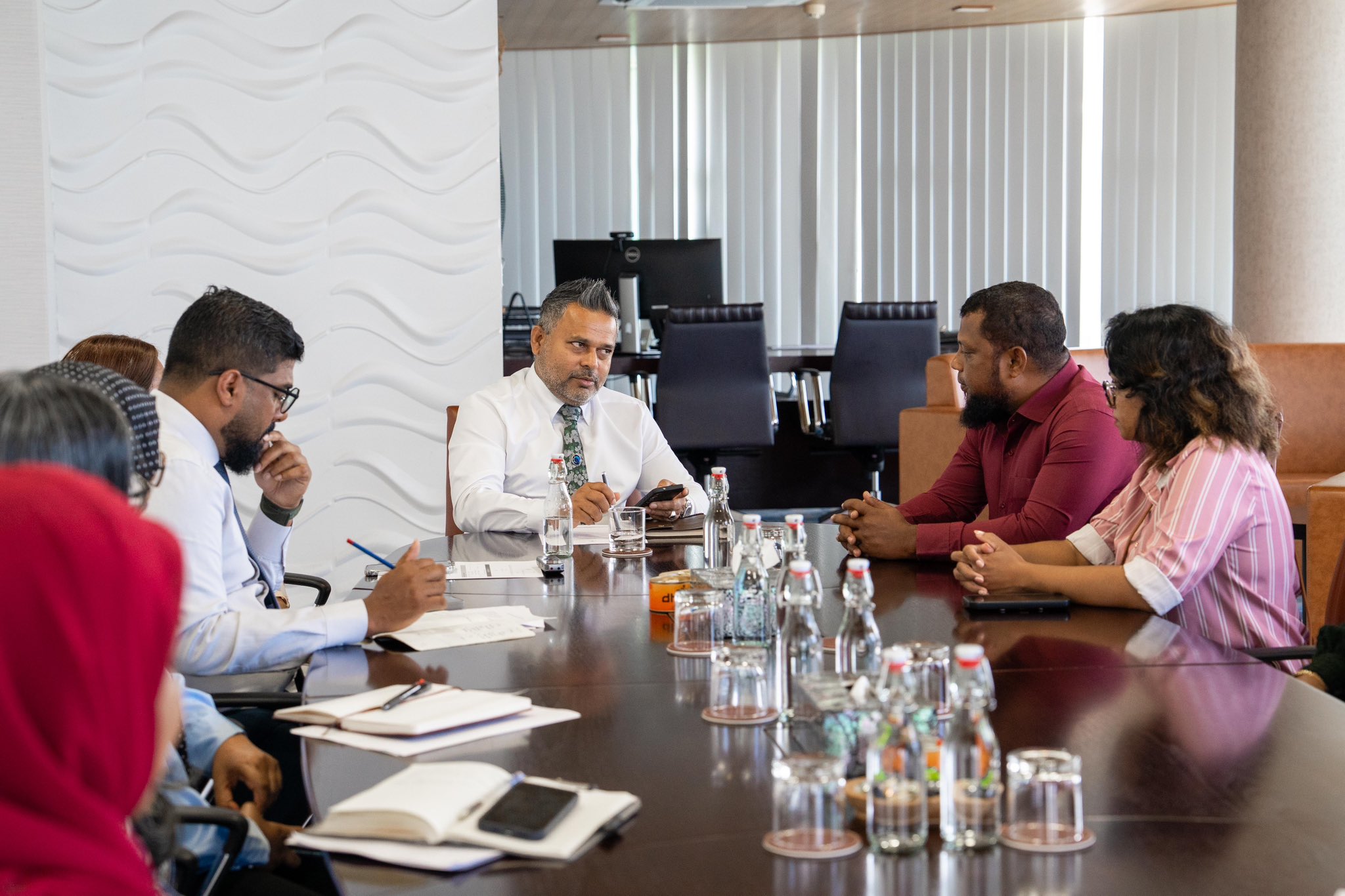 ރަތަފަންދޫގައި އައިސްޕްލާންޓެއް ގާއިމުކުރުމާމެދު މަޝްވަރާކޮށްފި