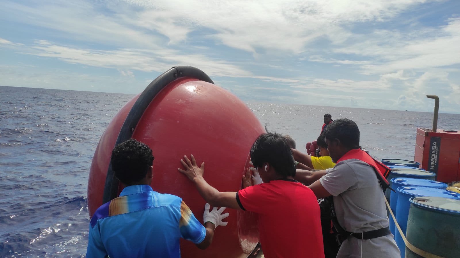 މެރަދޫ ބޭރުގައި މަސް ކަނދުފައްޗެއް ގާއިމު ކޮށްފި