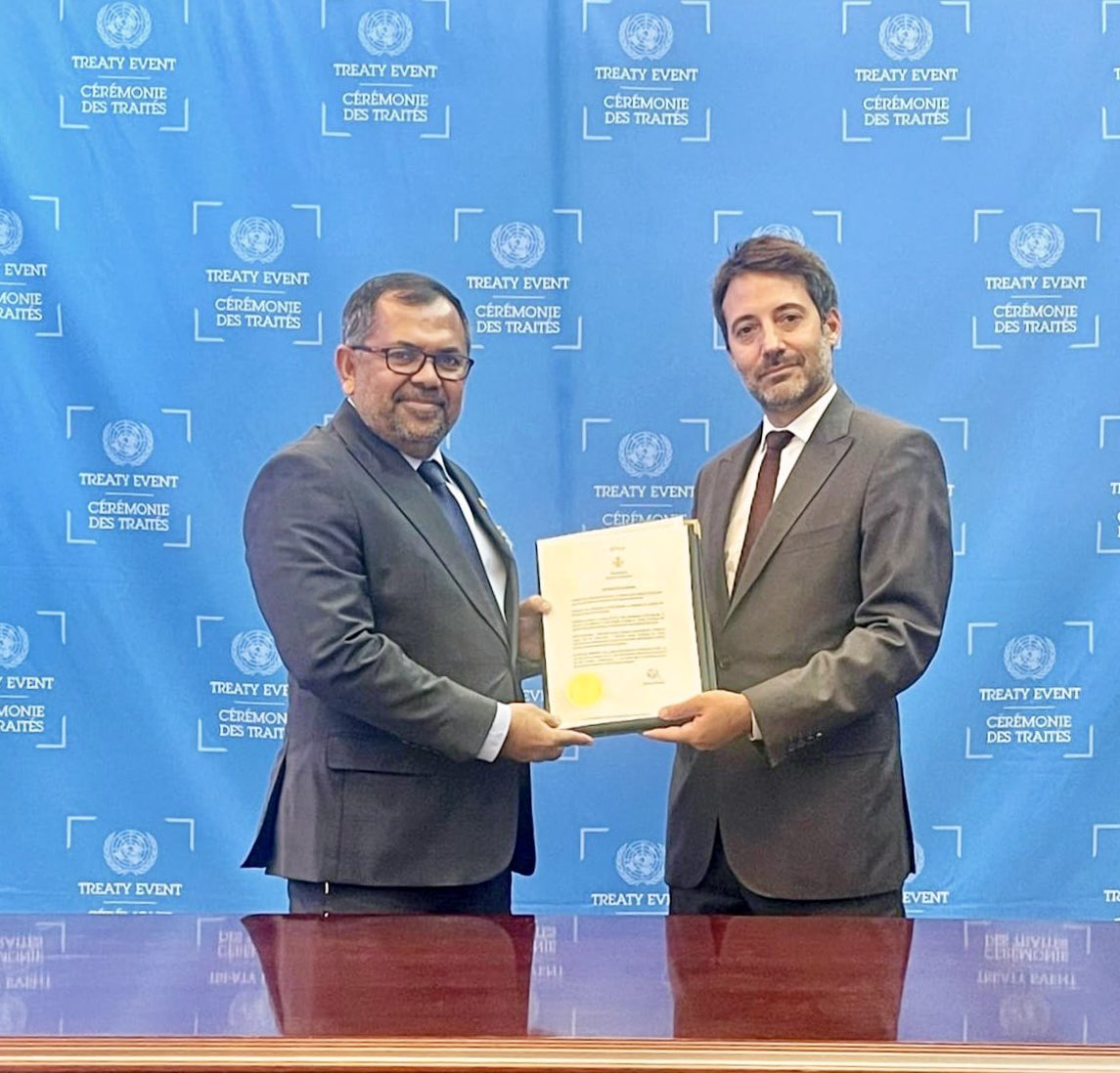 މާކަނޑުގެ ދިރުންތަކާއި ސަރަޙައްދުތައް ޙިމާޔަތްކޮށް ރައްކާތެރިކުރުމާގުޅޭ އދގެ މުޢާހަދާ ރާއްޖެއިން ތަސްދީގުކޮށްފި
