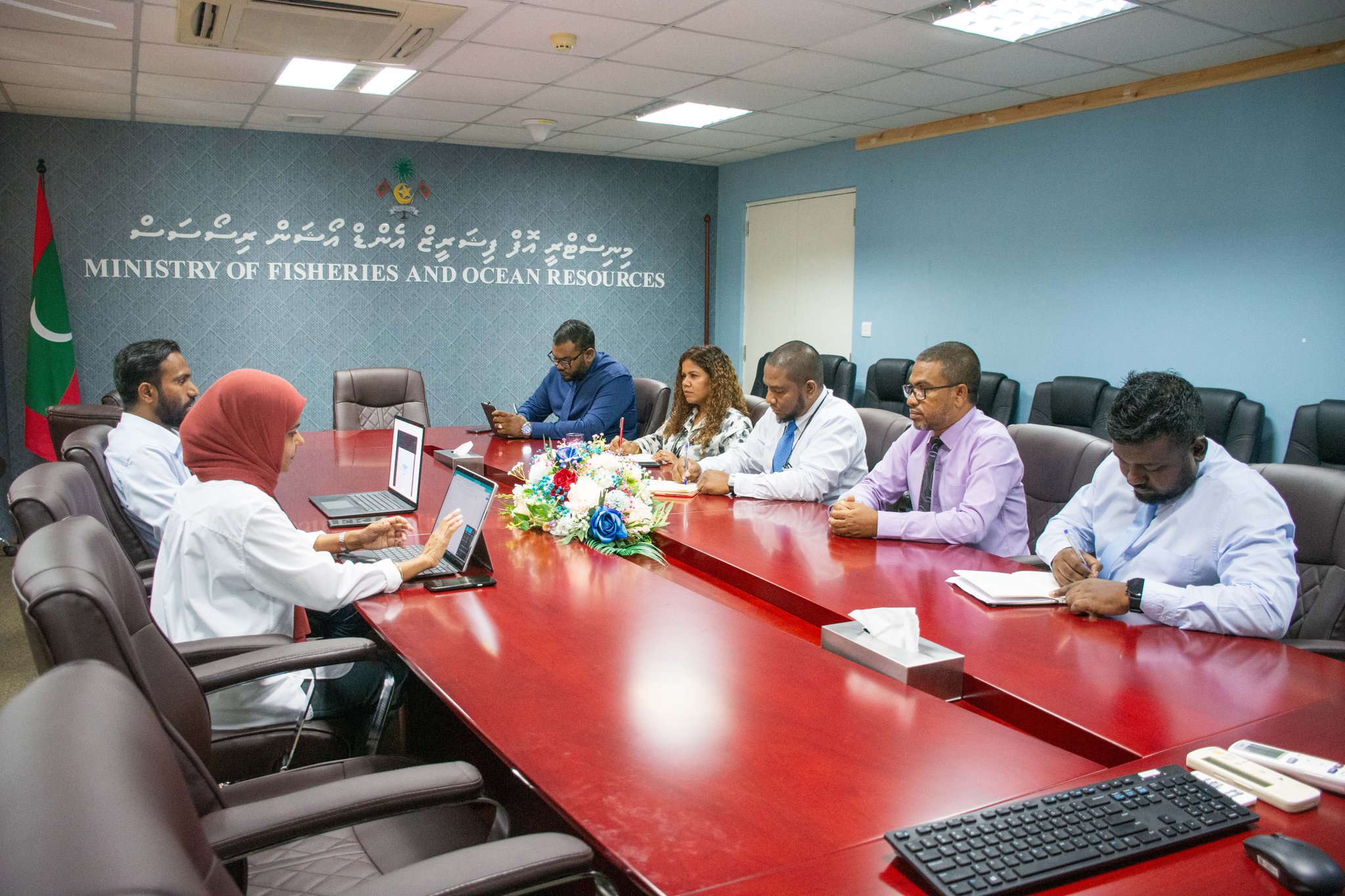 ފިޝަރީޒް މިނިސްޓްރީގެ ސްޓޭޓް މިނިސްޓަރުންތަކެއް ނ. އަތޮޅު ކައުންސިލާ ބައްދަލުކޮށްފި