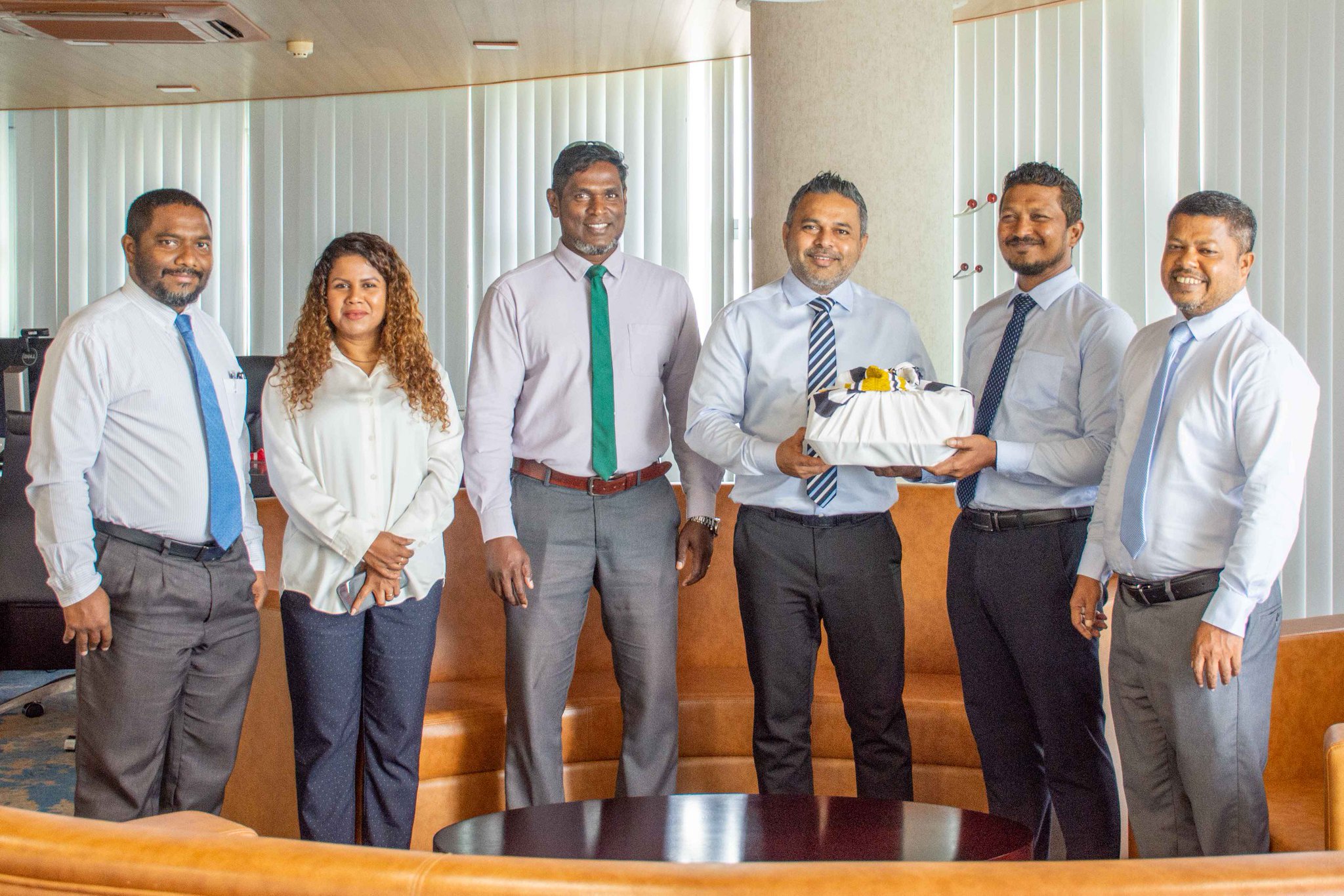 މީދޫ ރައްޔިތުންގެ ފަރާތުން ފިޝަރީޒް މިނިސްޓްރީއަށް ބޮނޑިބަތް ފަރިވަޅެއް!