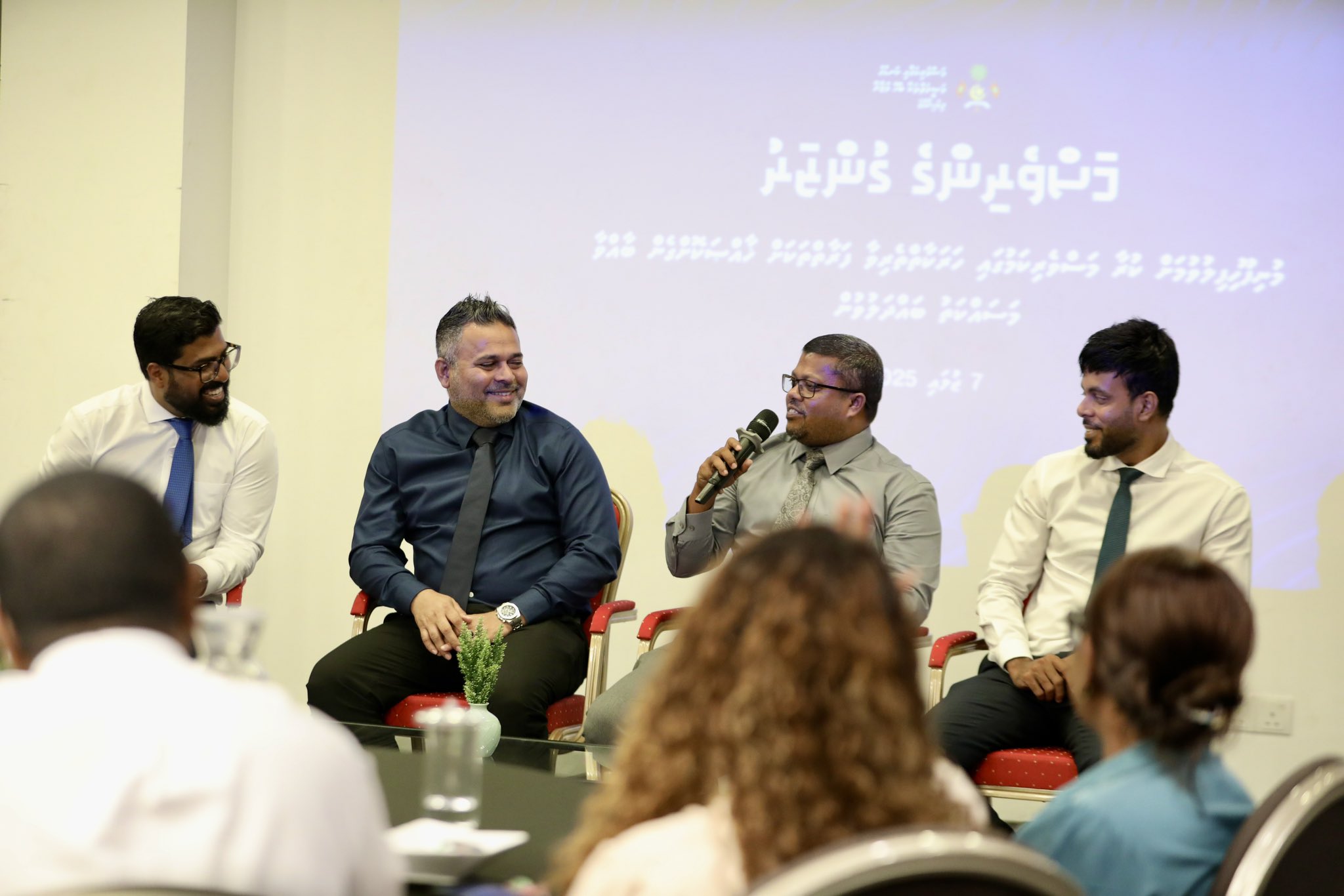 ފަރުމަސްވެރިންނަށް ޚާއްސަކޮށްގެން މަސްވެރިންގެ ގުންޒަރުގެ ތިންވަނަ ބައްދަލުވުން ފަށައިފި