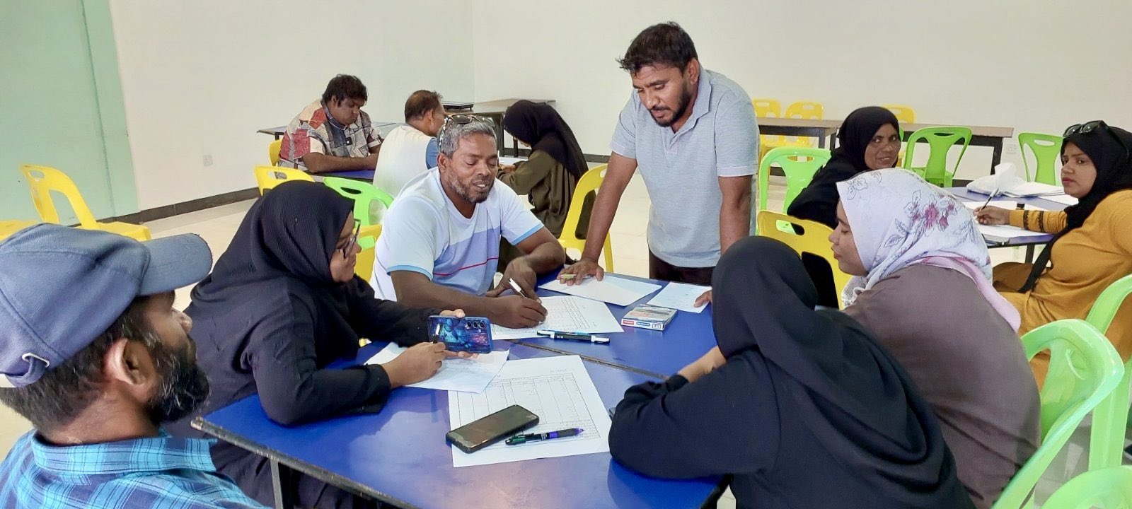 އިހަވަންދޫގައި ކުރިޔަށްގެންދިޔަ އަގުއެއްކުރި މަހުގެ އުފެއްދުންތައް ތައްޔާރުކުރުމުގެ ތަމްރީން ޕްރޮގްރާމް ކާމިޔާބުކަމާއެކު ނިންމާލައިފި