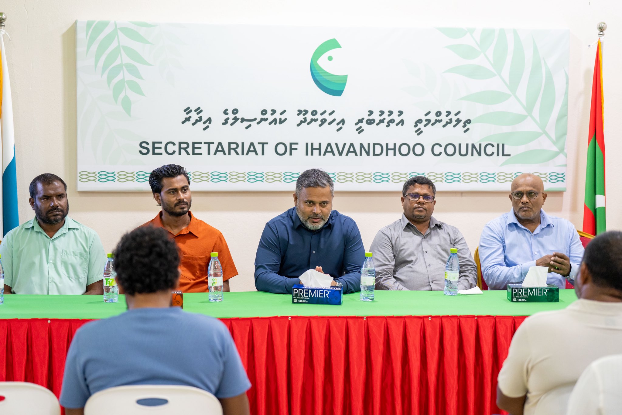 މަސްވެރިކަމާ ބެހޭ ވަޒީރު އަހުމަދު ޝިޔާމް ހއ.އިހަވަންދޫ މަސްވެރިންނާ ބައްދަލުކުރައްވައިފި