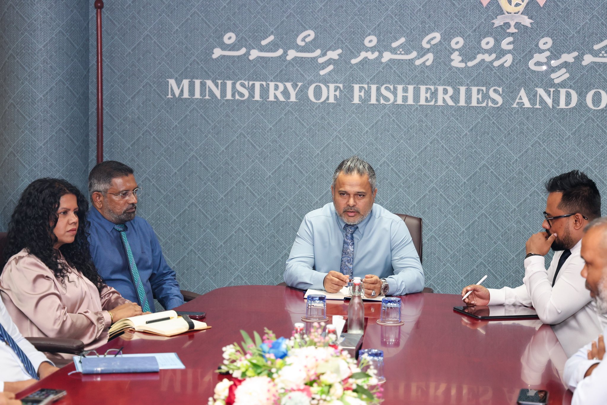 މިފްކޯގެ ދަށަށް އެގްރޯނެޓް ބަދަލުކުރުމާ ގުޅޭގޮތުން ވަޒީރު ޝިޔާމް މުހިންމު ބައްދަލުވުމެއް ބާއްވަވައިފި