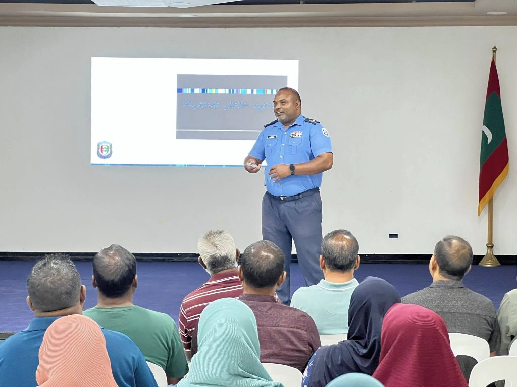 ކަނޑުގެ ސަލާމަތާއި ރައްކާތެރިކަމަށް ރައްޔިތުން ހޭލުންތެރި ކުރުވުމުގެ ޕްރޮގްރާމެއް ފ އަތޮޅުގައި!