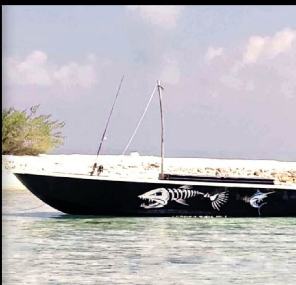 Fishing dinghy reported missing in R. Fainu