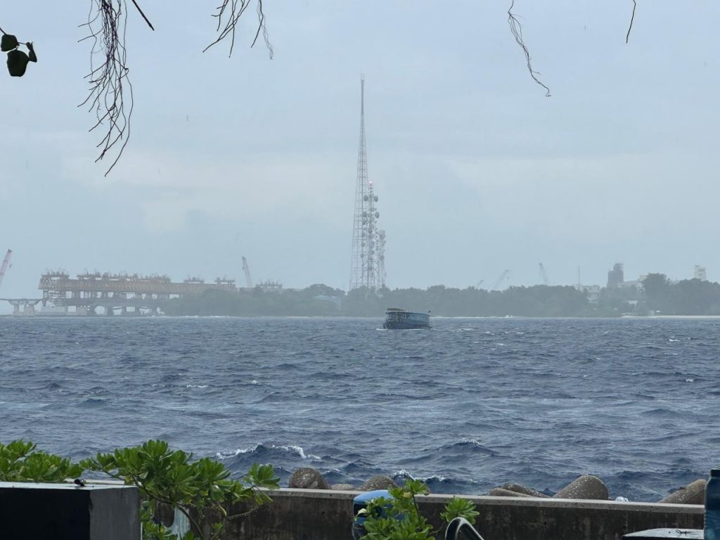 މޫސުން ގޯސް! ބޮޑު ސަރަހައްދެއް ރީނދޫ ސަމާލުގައި!