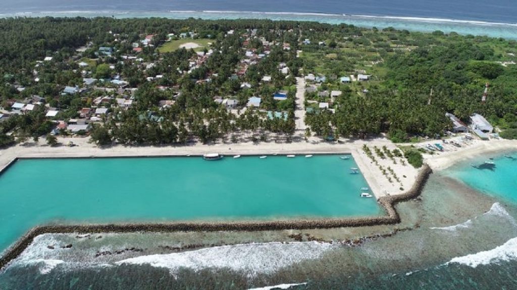 Deadline Issued to Remove Vessels Beached in Non-Designated Areas of Vaikaradhoo