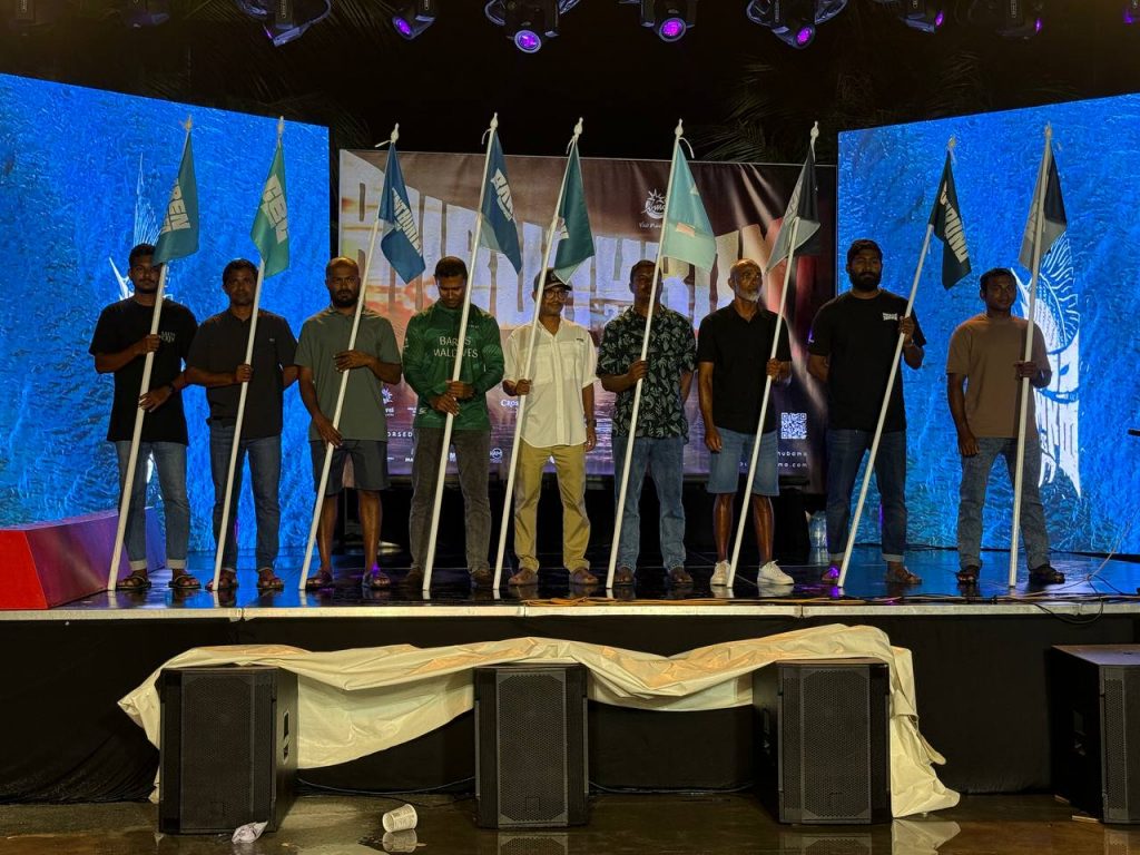 ބުރުނުބޮމައިގައި ބައިވެރިވާ ޓީމްތައް ތައާރަފްކޮށްފި