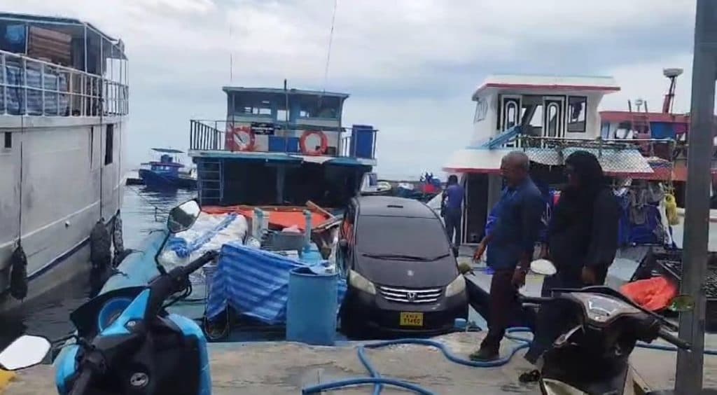 މަސްވެރިކަމުގެ ލައިސަންސް ދޫކޮށްފައިވާ އުޅަނދުފަހަރުން މުދާ ސަޕްލައިކުރުން ހުއްޓުވަން ޖެހޭ