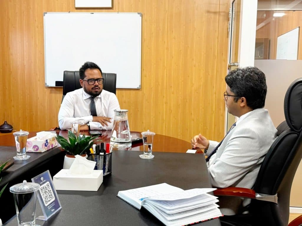 ބަންގްލަދޭޝްގެ ހައިކޮމިޝަނަރު މިފްކޯ ސީއީއޯއާ ބައްދަލުކުރައްވައިފި
